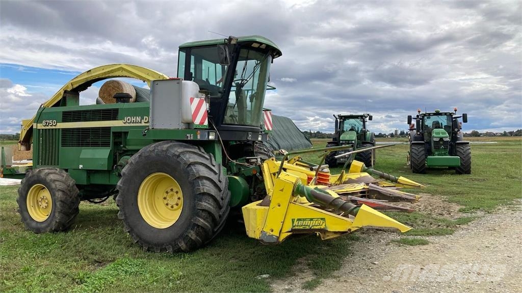 John Deere 6750 Kombajni za krmo