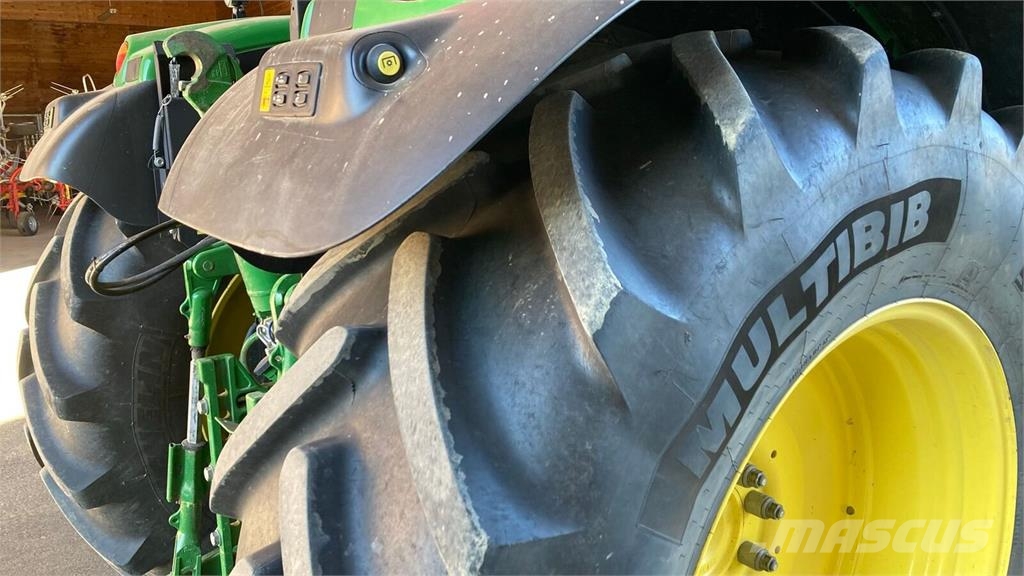 John Deere 6R 150 الجرارات