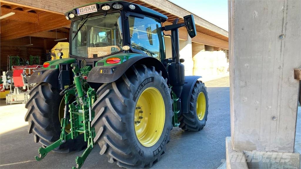 John Deere 6R 150 الجرارات