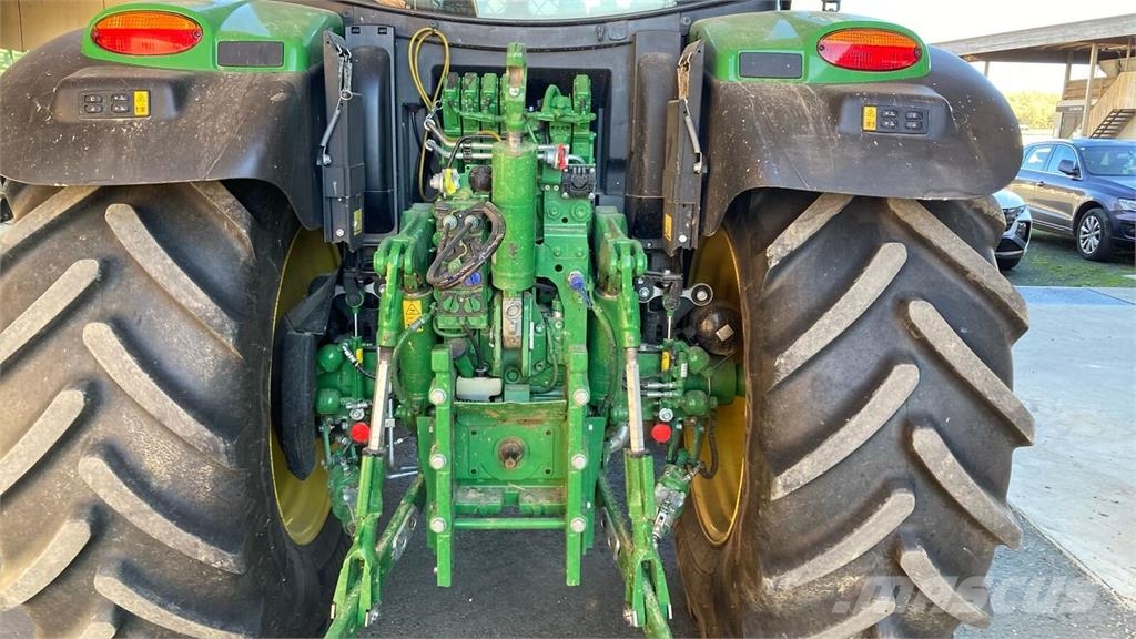 John Deere 6R 150 الجرارات