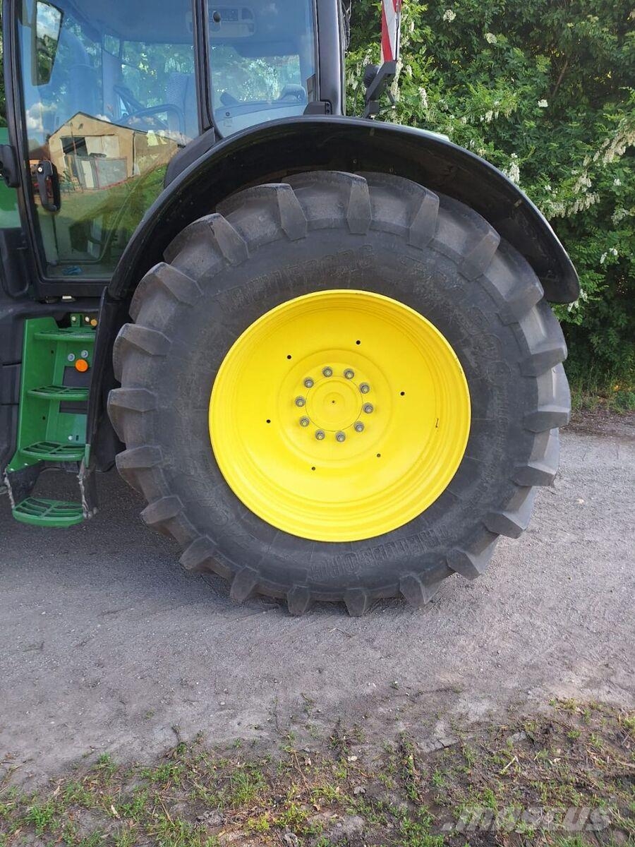 John Deere 6R 195 الجرارات