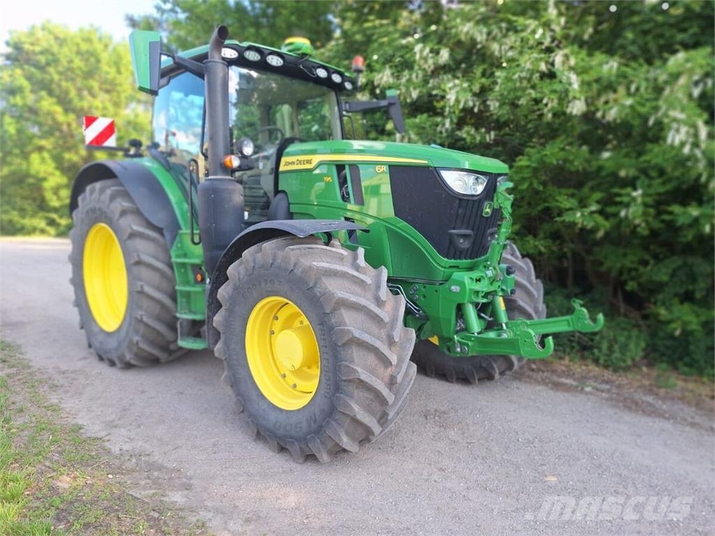 John Deere 6R 195 الجرارات