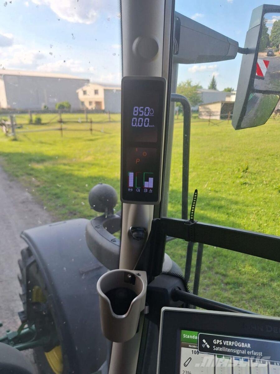 John Deere 6R 195 الجرارات