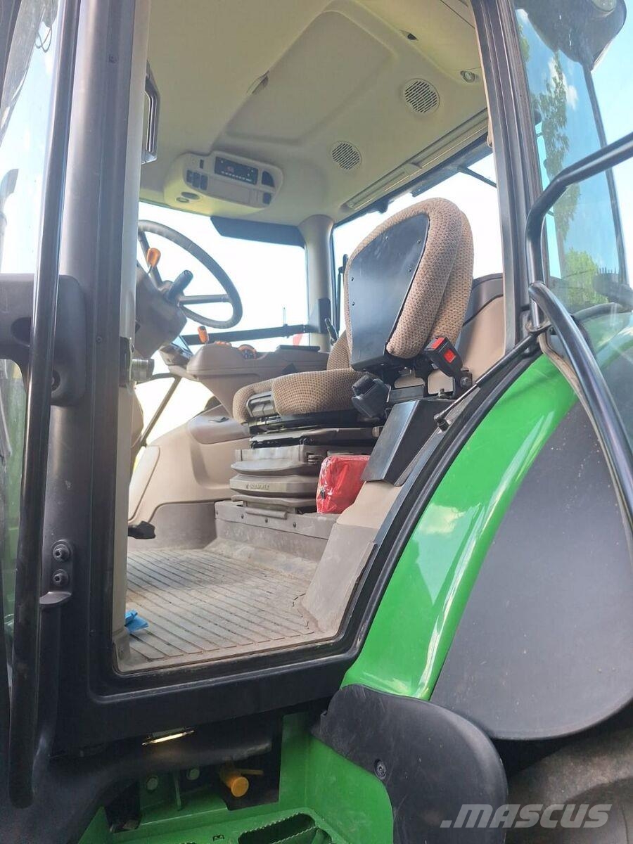 John Deere 6R 195 الجرارات