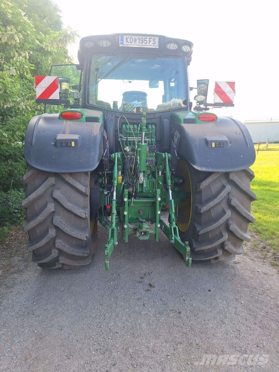 John Deere 6R 195 الجرارات