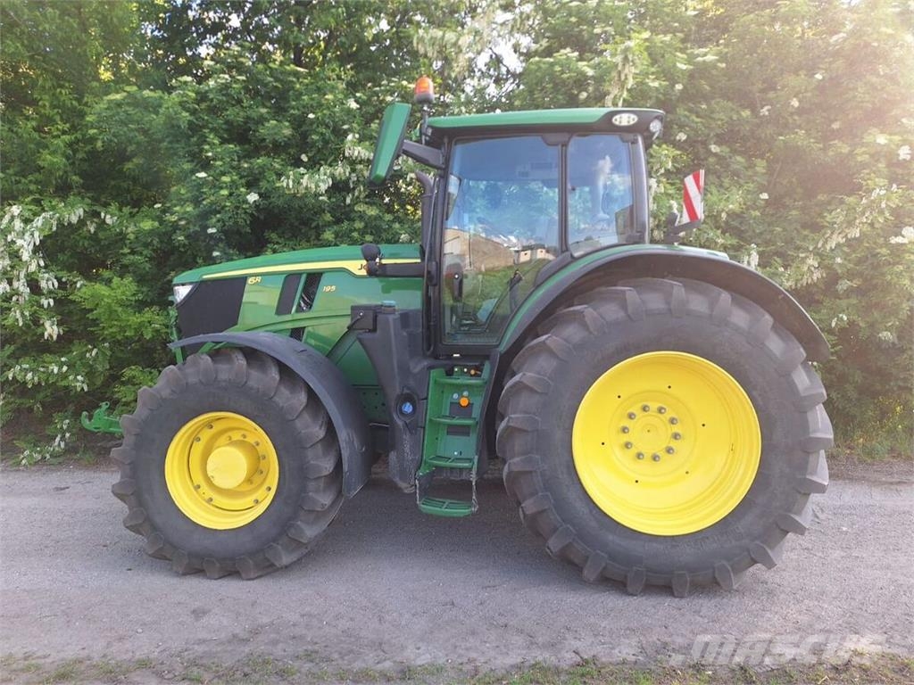 John Deere 6R 195 الجرارات