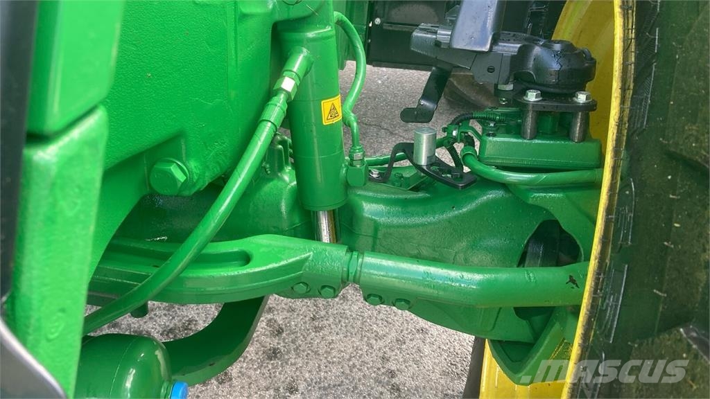 John Deere 7R 330 Tractoare