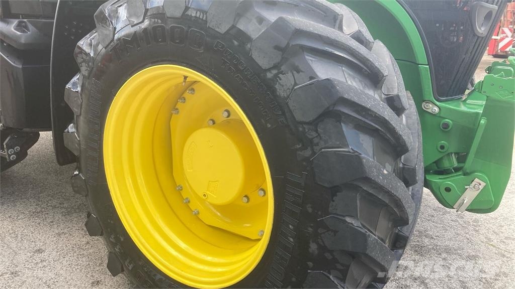 John Deere 7R 330 Tractoare