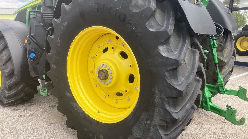 John Deere 7R 330 Tractoare