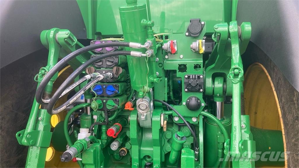 John Deere 7R 330 Trattori