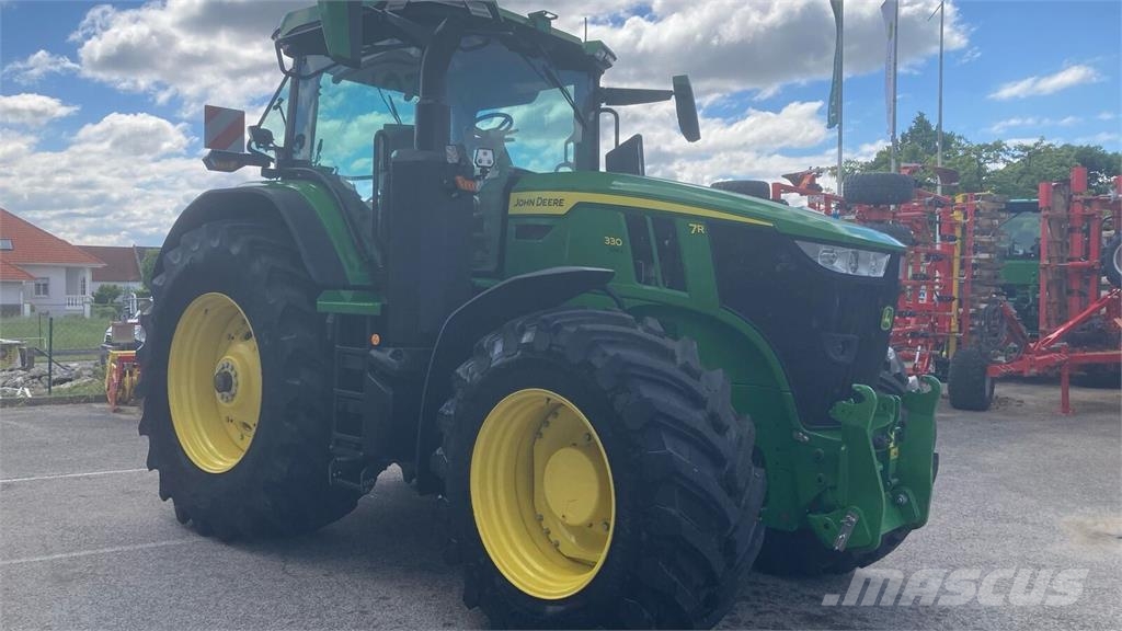 John Deere 7R 330 Trattori