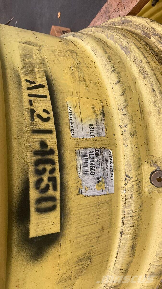 John Deere diverse Felgen 6155R Gume, kolesa in platišča