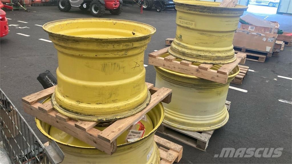 John Deere diverse Felgen 6155R Gume, kolesa in platišča