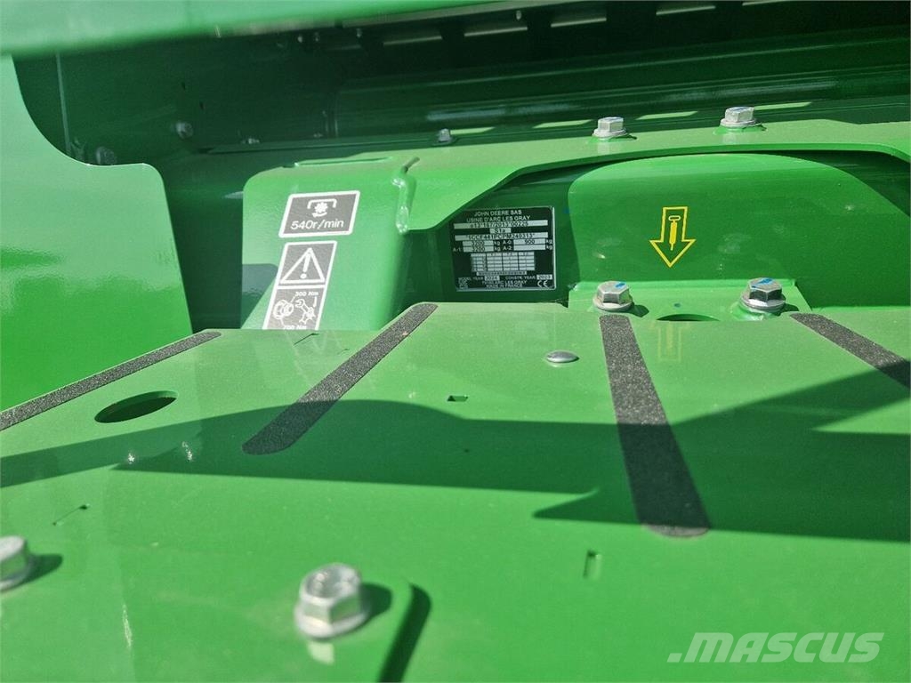 John Deere F441M Masina de balotat cilindric