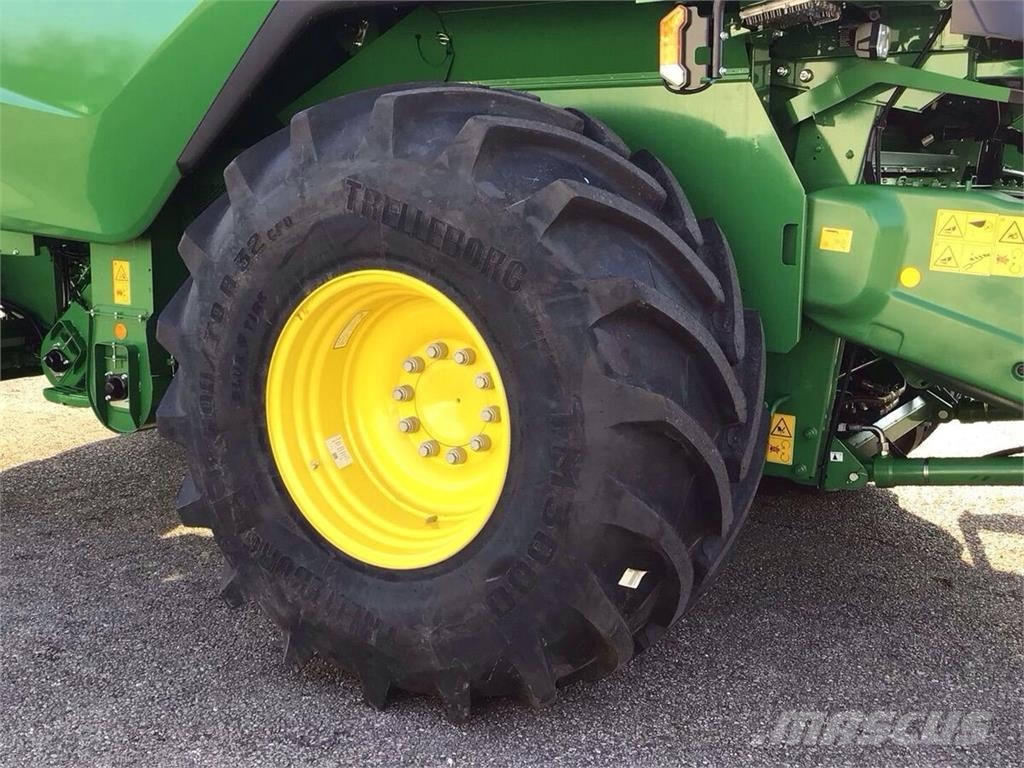 John Deere S7 700 Mietitrebbiatrici