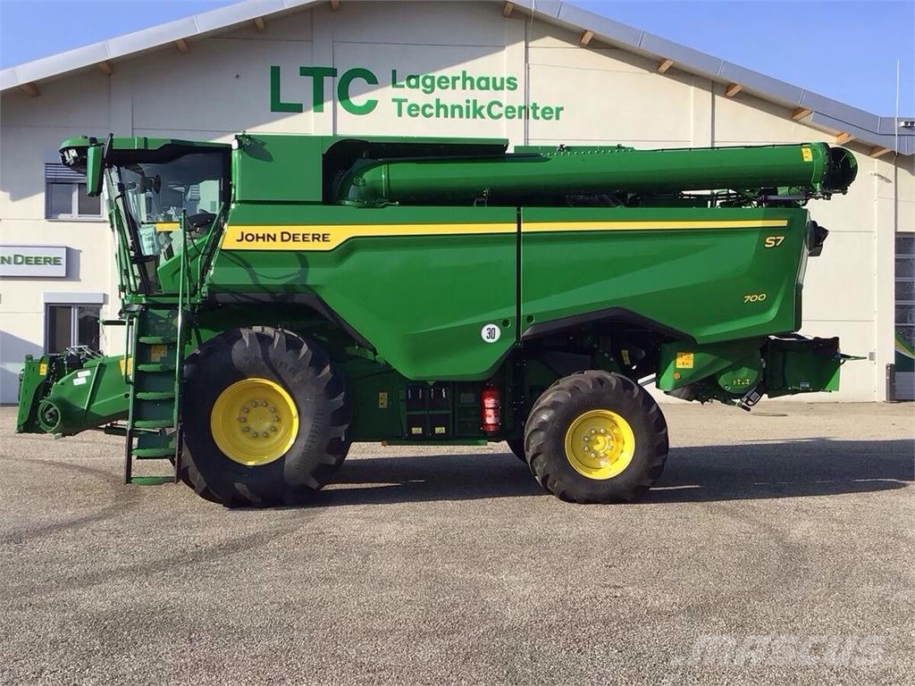 John Deere S7 700 Mietitrebbiatrici