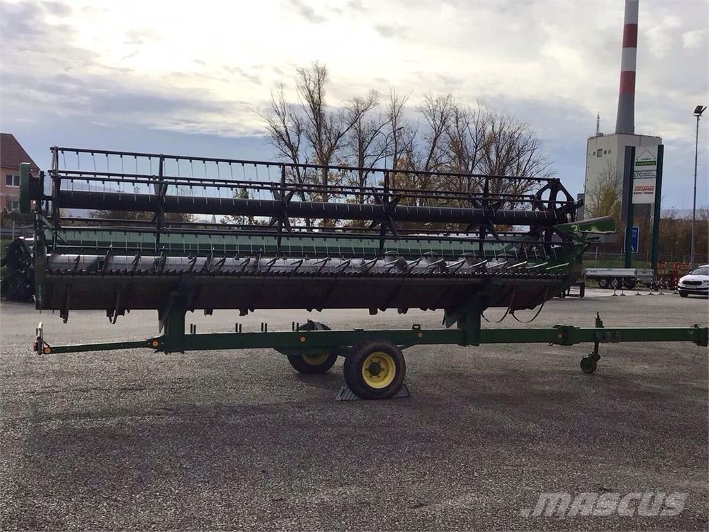 John Deere Schneidwerk 622 R mit Flötzinger Schneidwerkswag ملحقات الحصادات