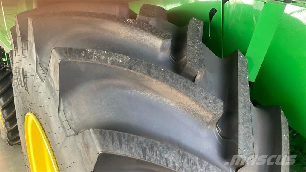 John Deere T5 400 حصادات