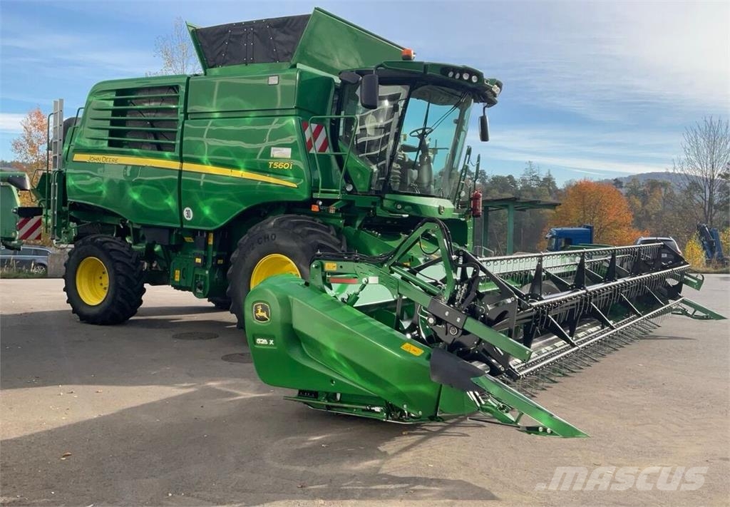 John Deere T560 Kombájnok