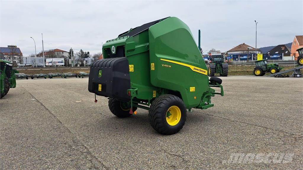 John Deere V451M محزمات مستديرة