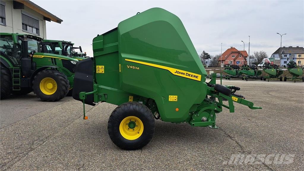 John Deere V451M محزمات مستديرة