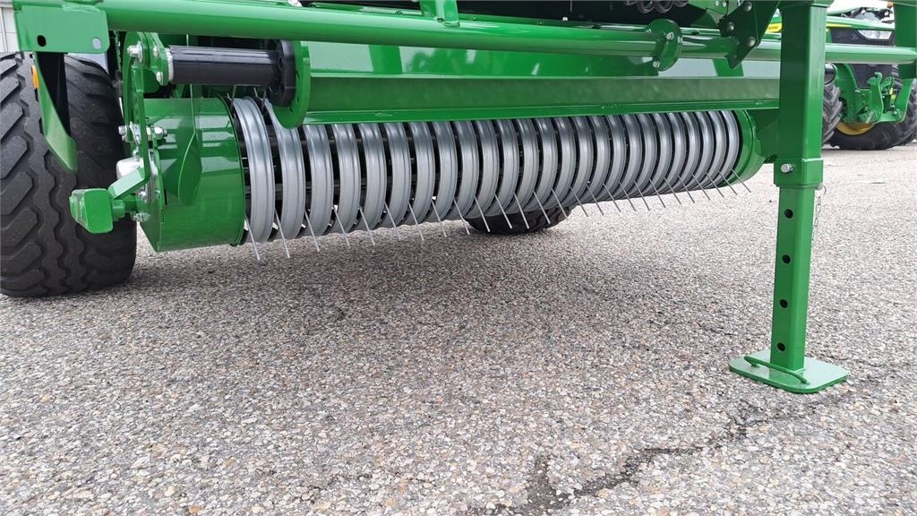 John Deere V451M محزمات مستديرة