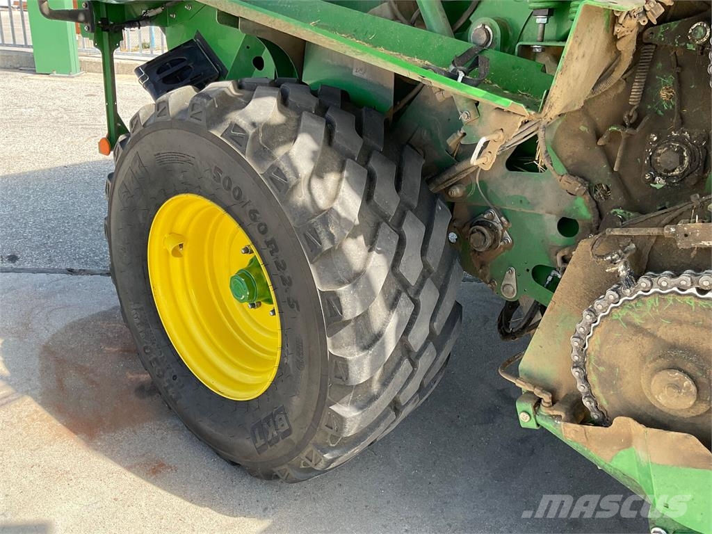 John Deere V461R HC25 Balirke (okrogle bale)