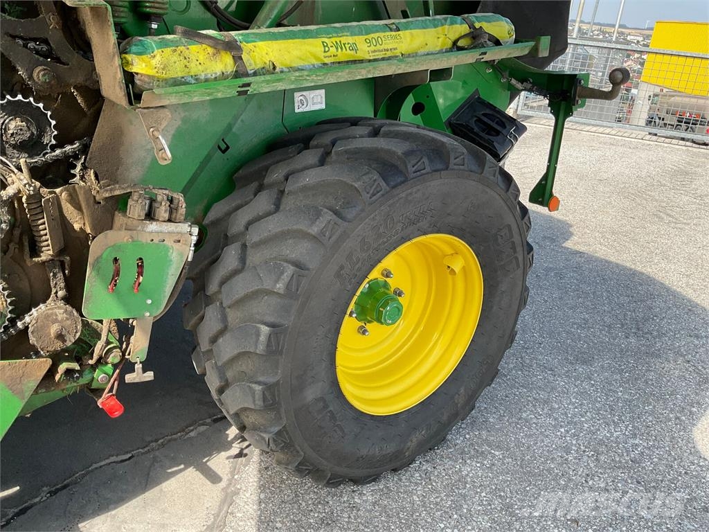 John Deere V461R HC25 Balirke (okrogle bale)