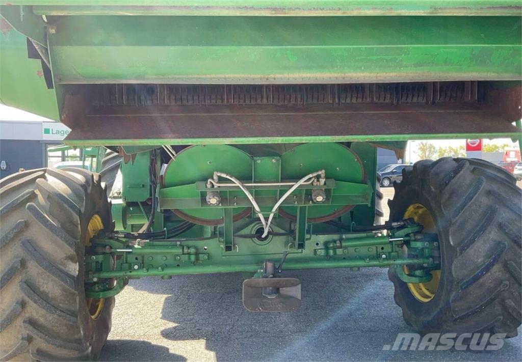 John Deere W660 حصادات