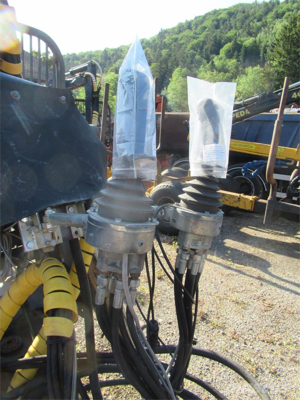Kesla 10T + 303 Remolques forestales