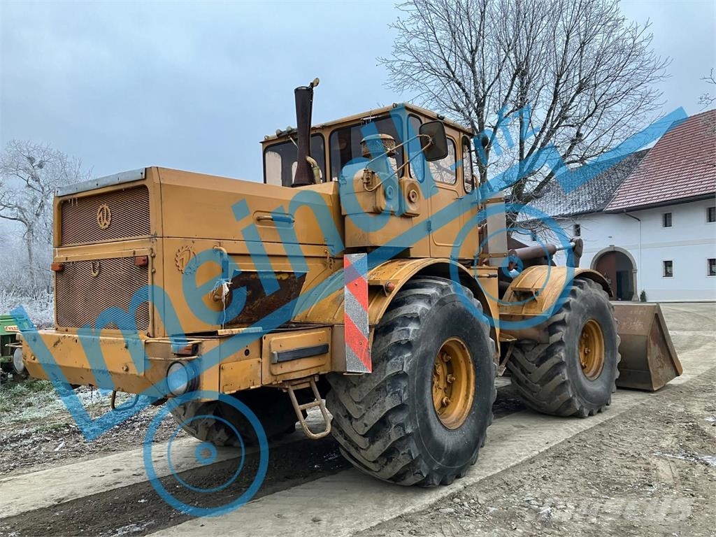 Kirovets K701 Traktory