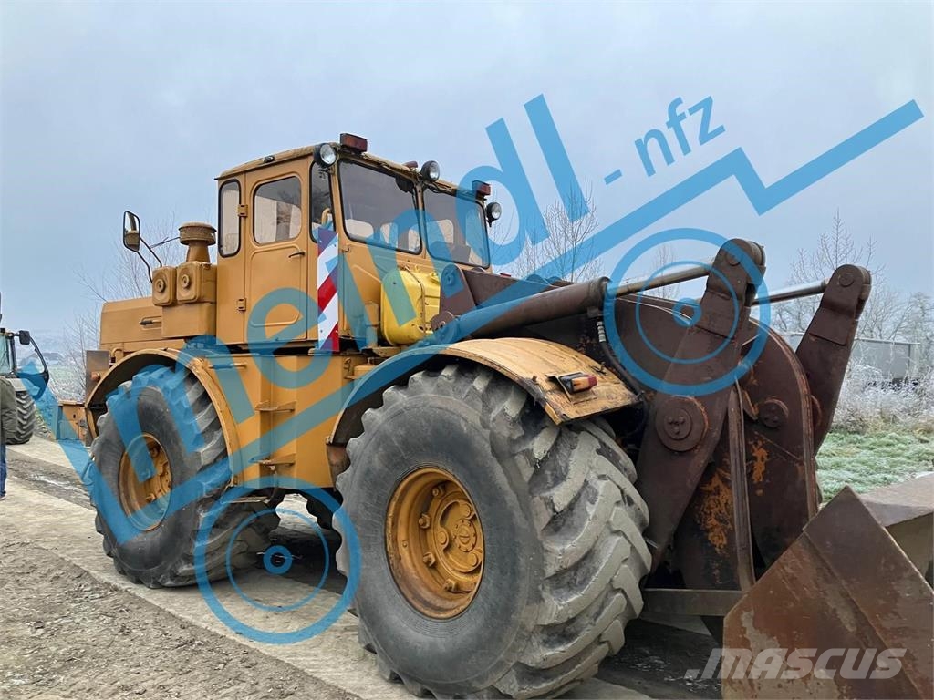 Kirovets K701 Traktory