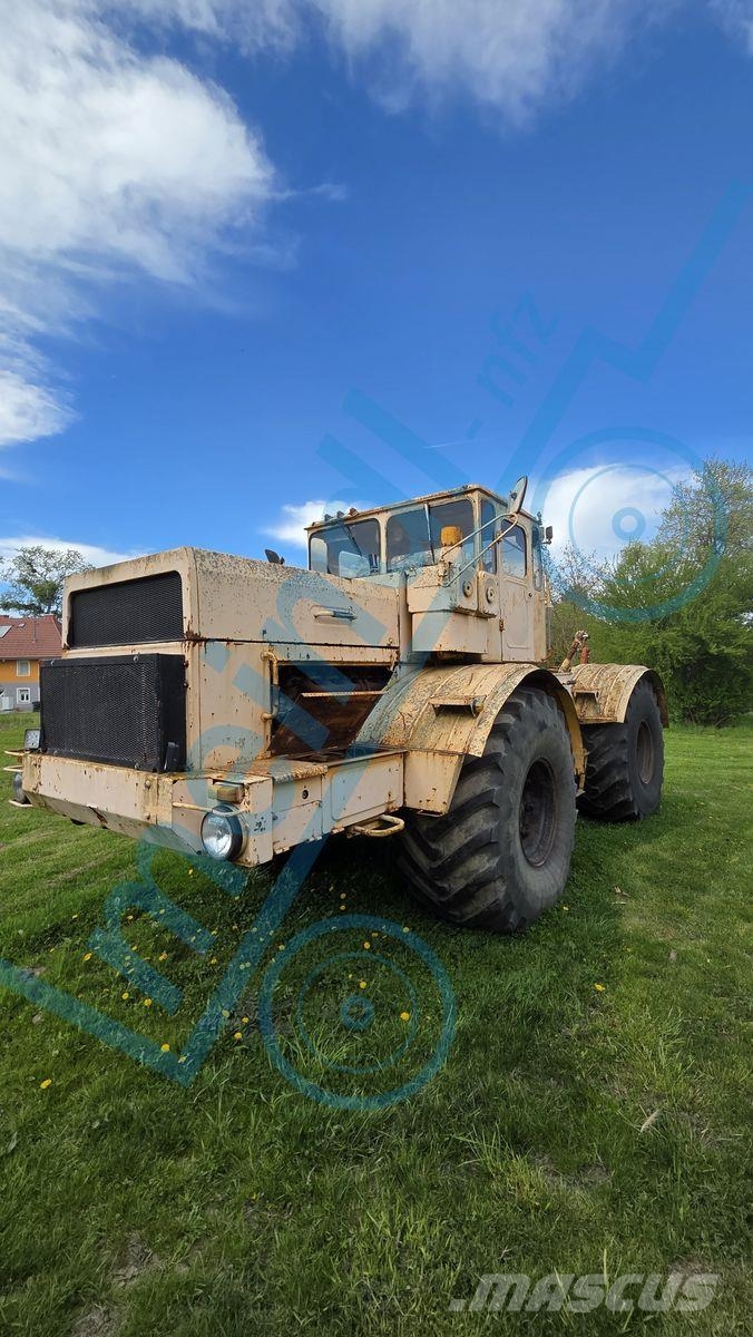 Kirovets K701 トラクター