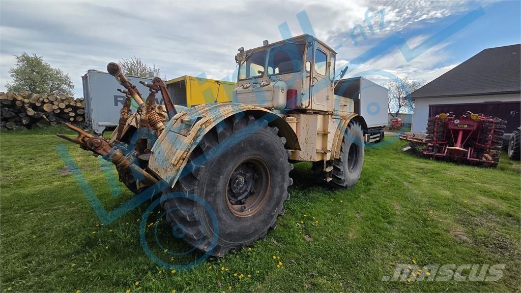 Kirovets K701 トラクター