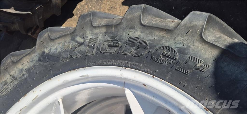 Kleber 320/85 R32 الإطارات والعجلات والحافات