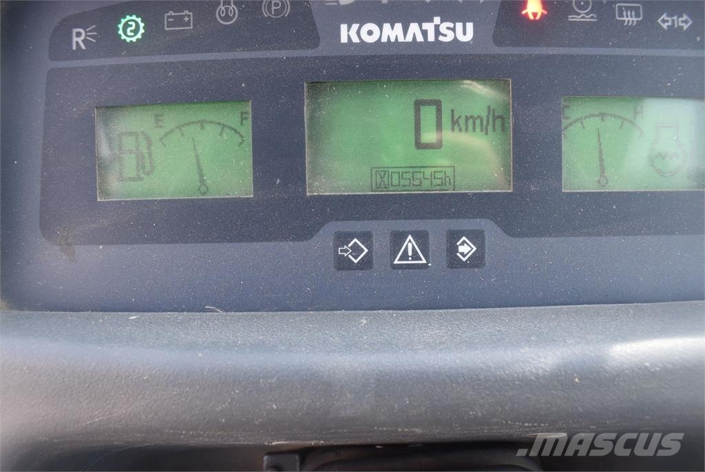 Komatsu WA100M-7 mit Straßenzulassung لوادر بعجل