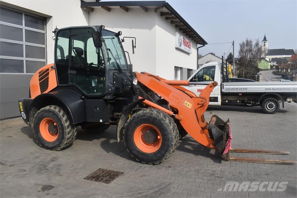 Komatsu WA100M-7 mit Straßenzulassung لوادر بعجل
