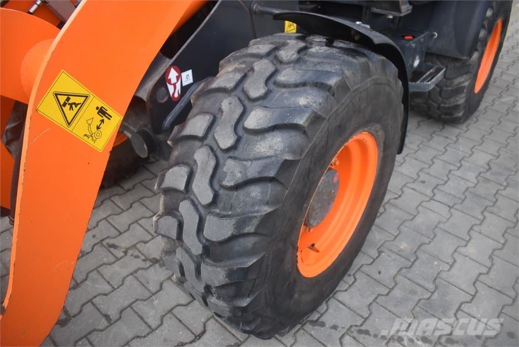 Komatsu WA70-7 Wheel loaders