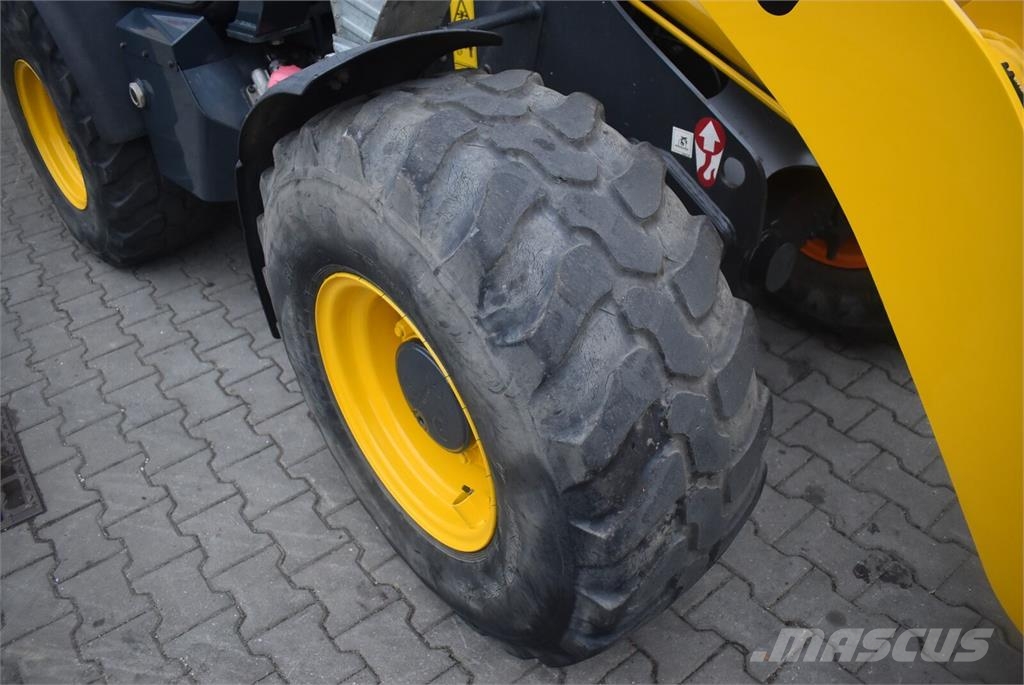 Komatsu WA70-7 mit Straßenzulassung Фронтальні навантажувачі