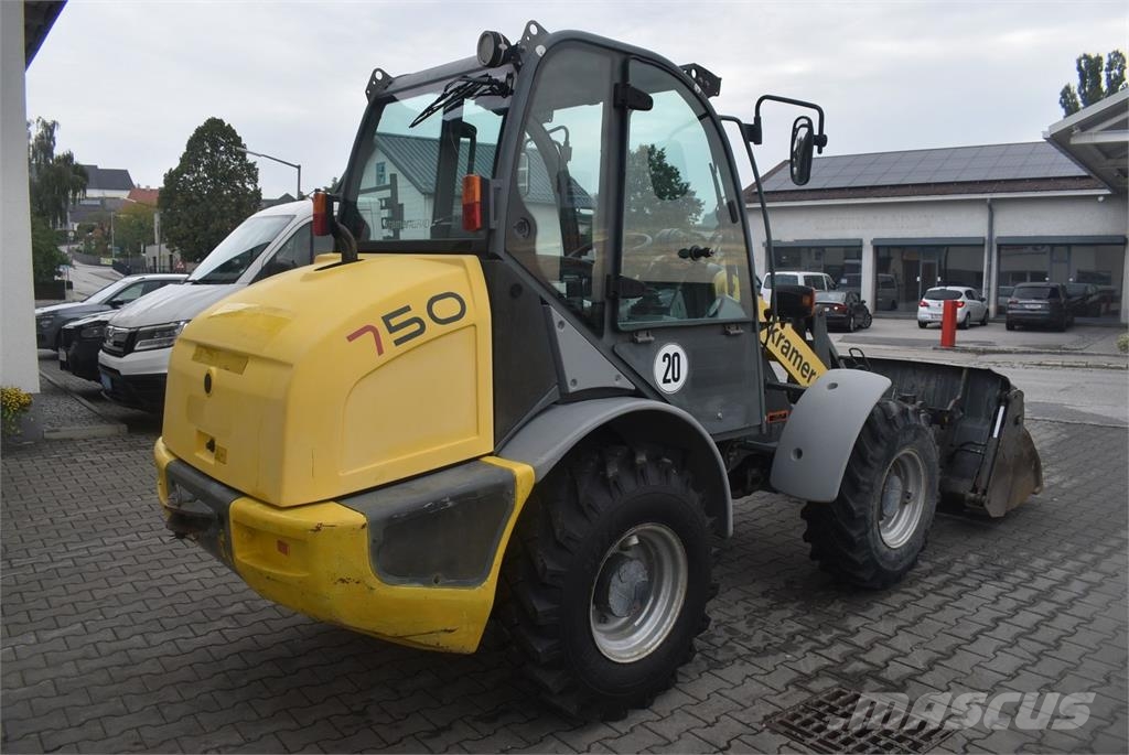 Kramer 750 Kolesni nakladalci
