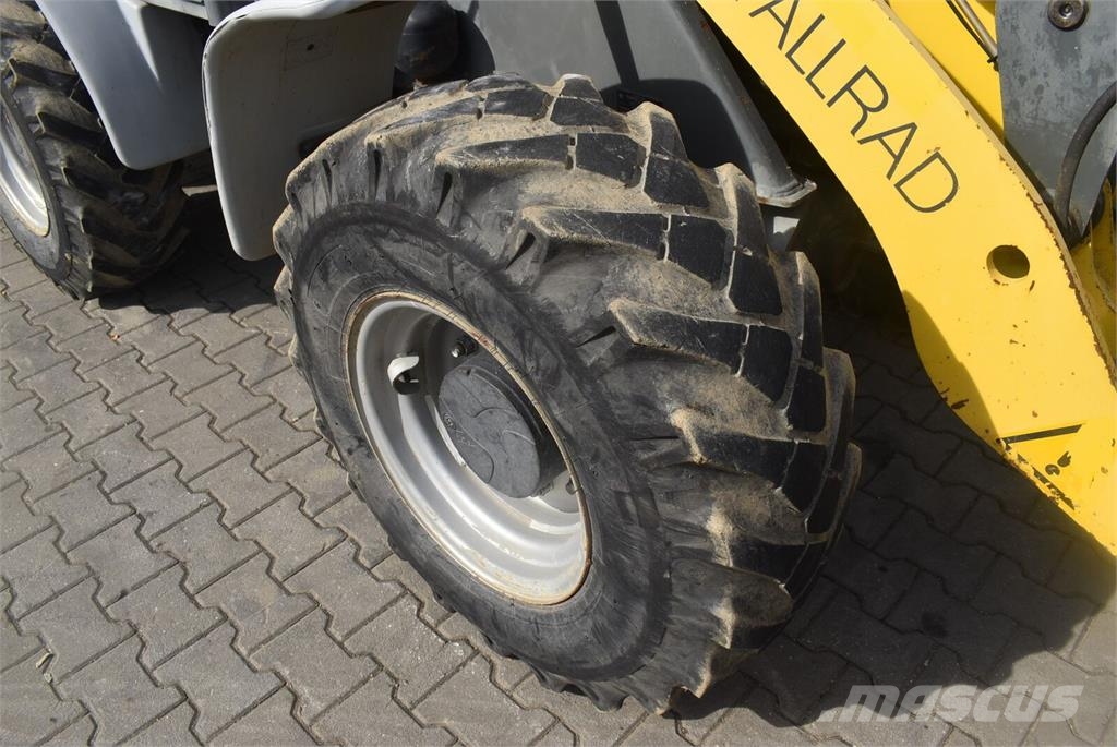 Kramer 750 Фронтальні навантажувачі