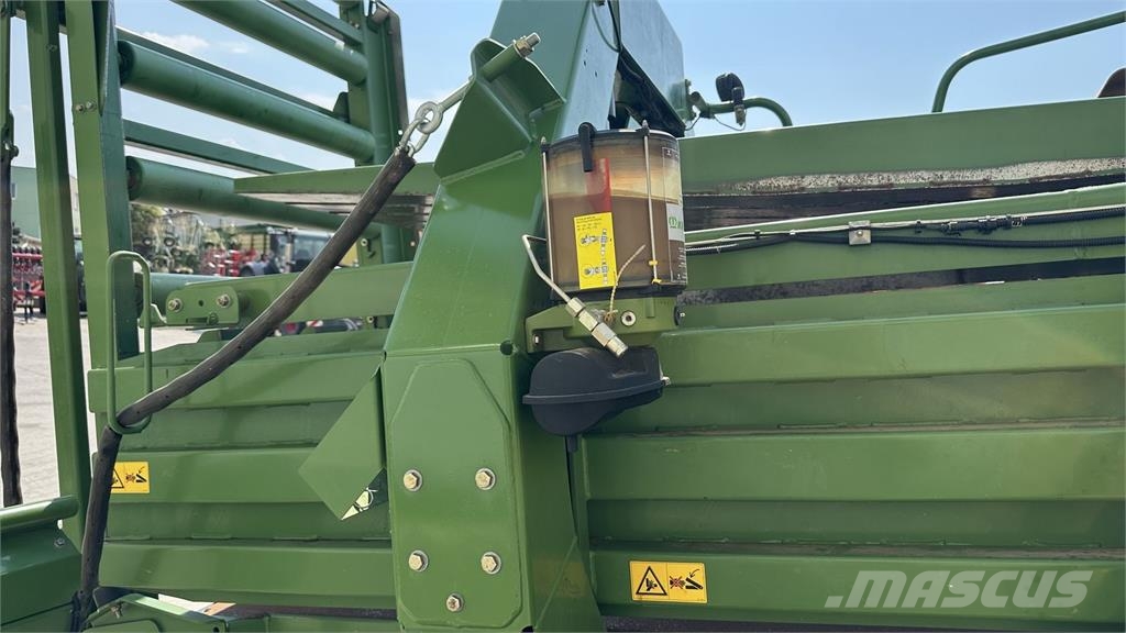Krone Big Pack 1270 XC HS mit PreChop Інше обладнання для фуражних комбайнів