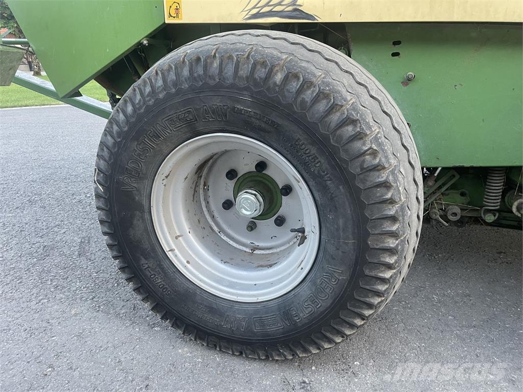 Krone Vario pack 1500 MC Lisy na okrúhle balíky