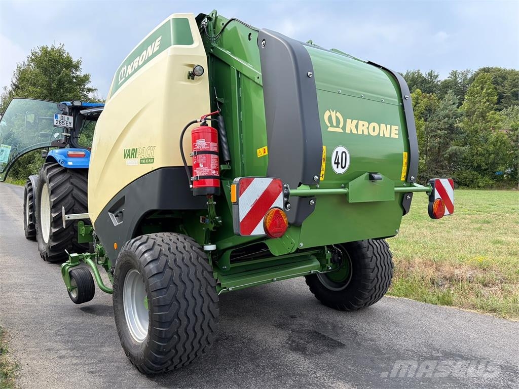 Krone Varipack V 165 XC Plus 圓型牧草打包機