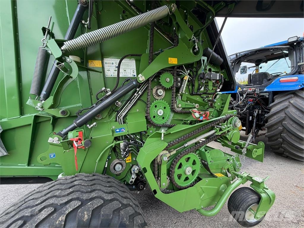 Krone Varipack V 165 XC Plus 圓型牧草打包機