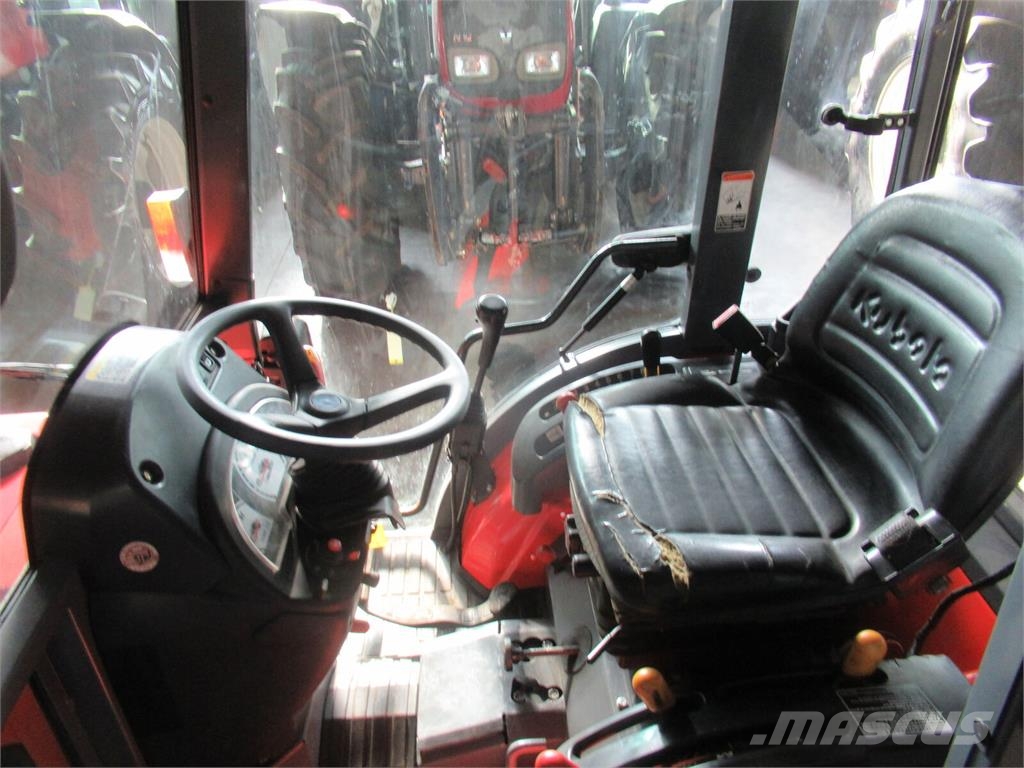 Kubota B2230 HDBS الجرارات