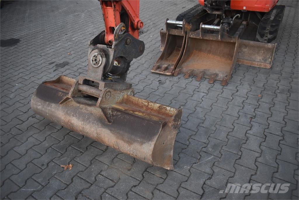 Kubota U36-4 mit Powertilt حفارات صغيرة أقل من 7 طن (حفارات صغيرة)