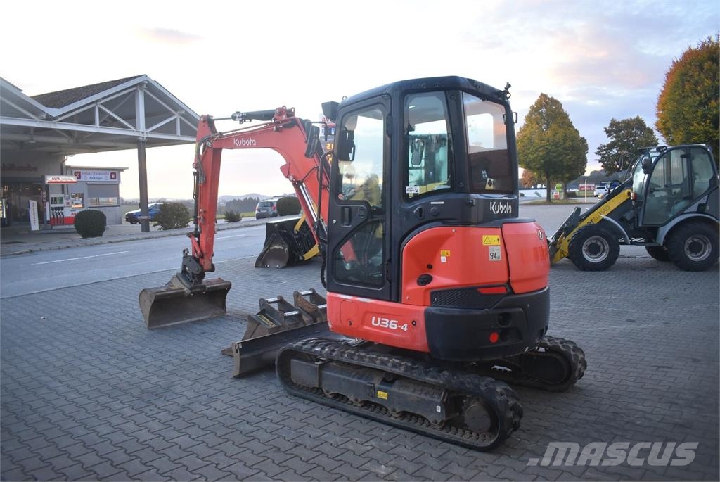 Kubota U36-4 mit Powertilt حفارات صغيرة أقل من 7 طن (حفارات صغيرة)