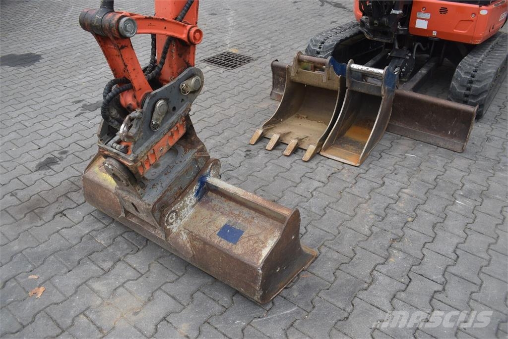 Kubota U36-4 mit Powertilt حفارات صغيرة أقل من 7 طن (حفارات صغيرة)