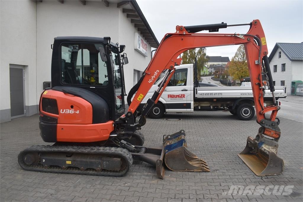 Kubota U36-4 mit Powertilt حفارات صغيرة أقل من 7 طن (حفارات صغيرة)